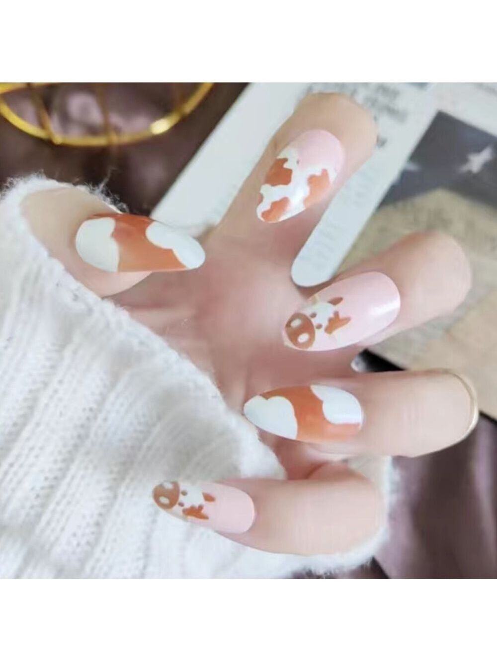 Milky Moo - Nail Junkie - full artificial nail set
